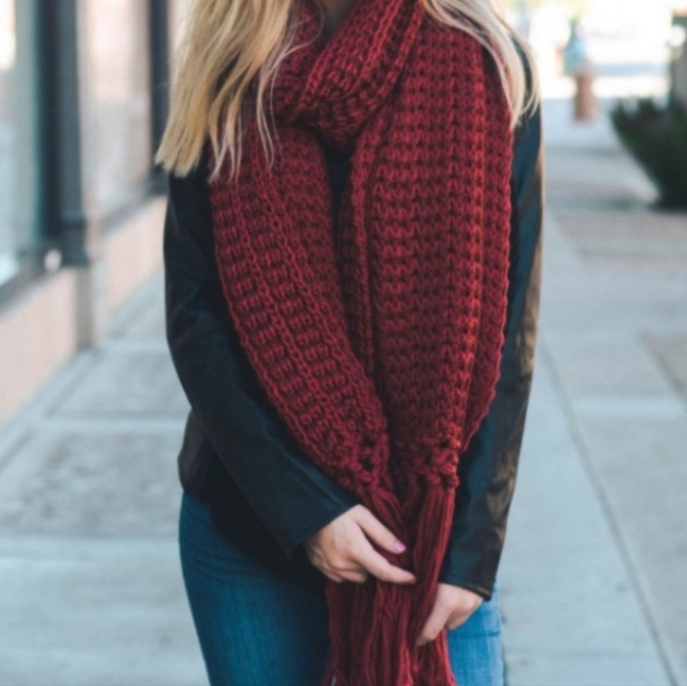 🧣 Beautiful Knit Scarf Chunky Warm Cozy NWOT